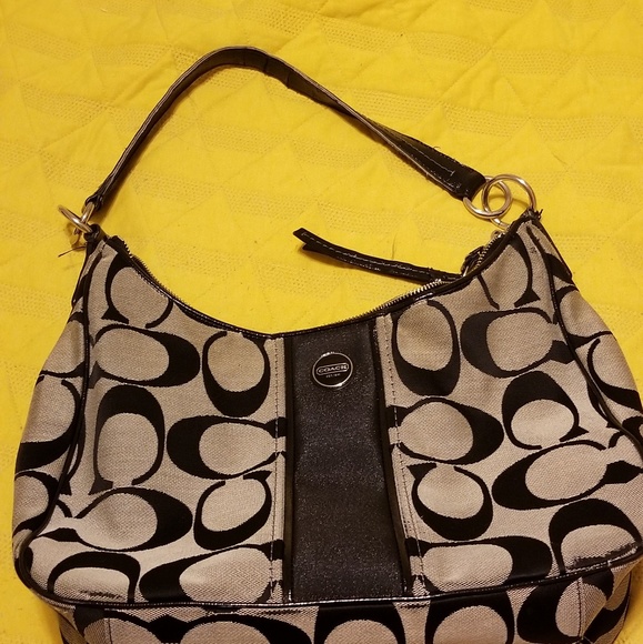 Coach purses - Picture 3 of 7